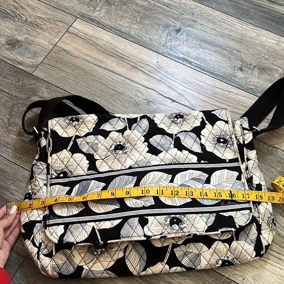 Vera Bradley computer bag! Great for business conference or office tote. - Picture 6 of 7